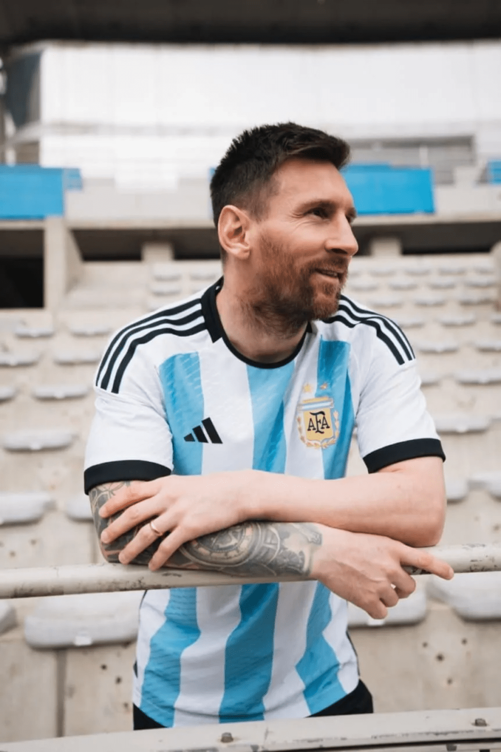 ¿cuánto vale la nueva camiseta de la selección argentina y cómo comprarla con descuentos?