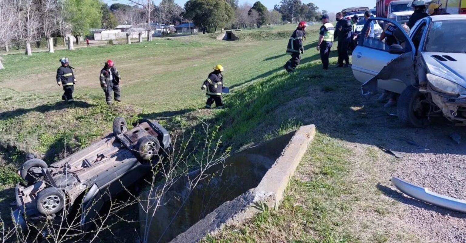 Accidente en ruta 29: fuerte choque y vuelco en el acceso a general belgrano