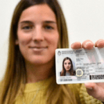 Cambiar el apellido paterno en Argentina: cómo es el trámite y en qué casos se aprueba