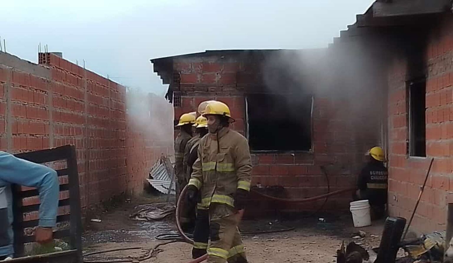 Chascomús: pérdidas totales al incendiarse una casa