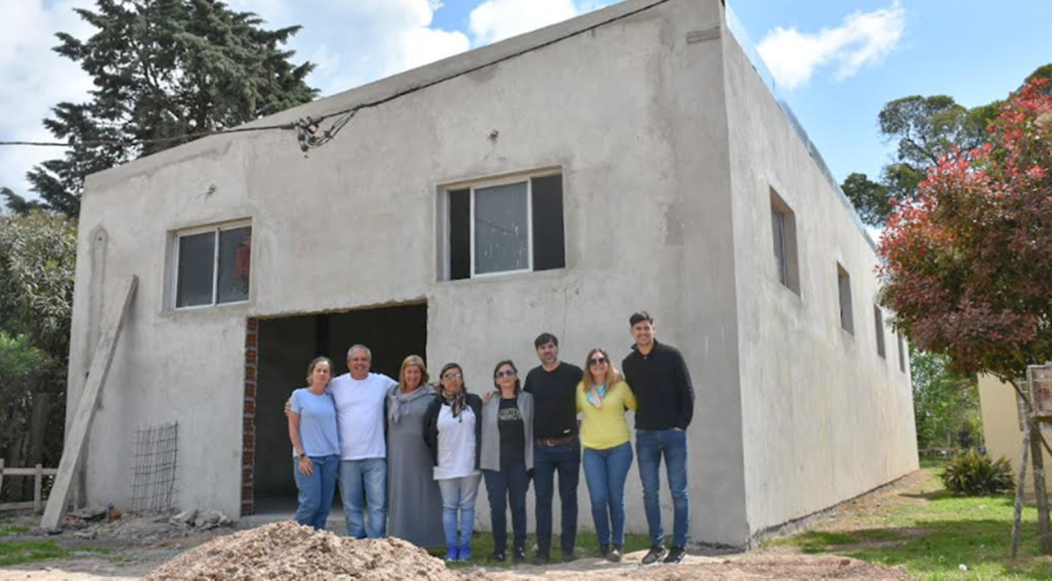 Castelli: echarren recorrió obra de sum de la escuela 16 y jardín 905