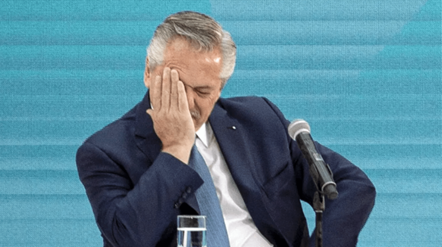 Piden a la anses que le saquen la jubilación de ex presidente a alberto fernández