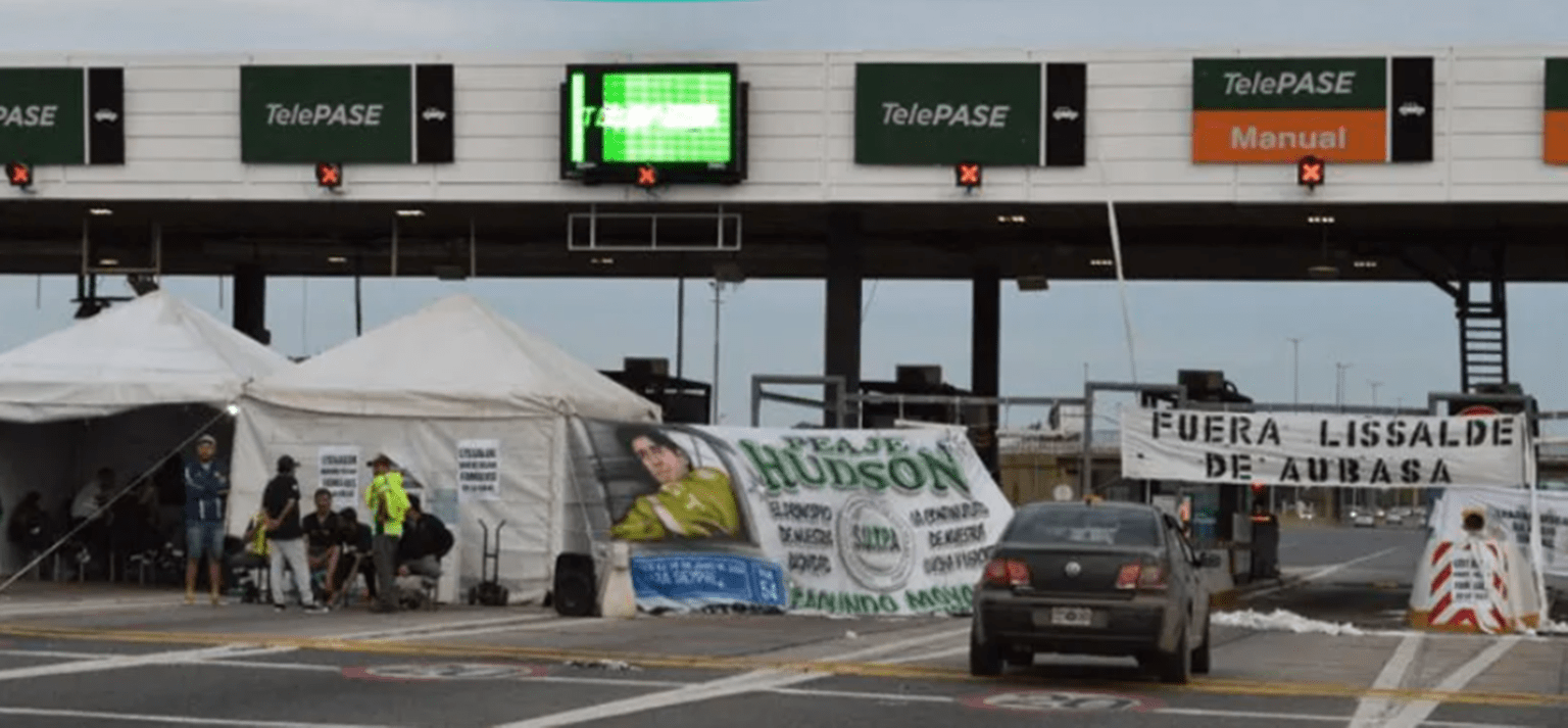 Fracasó la audiencia y continúa el paro en los peajes de aubasa