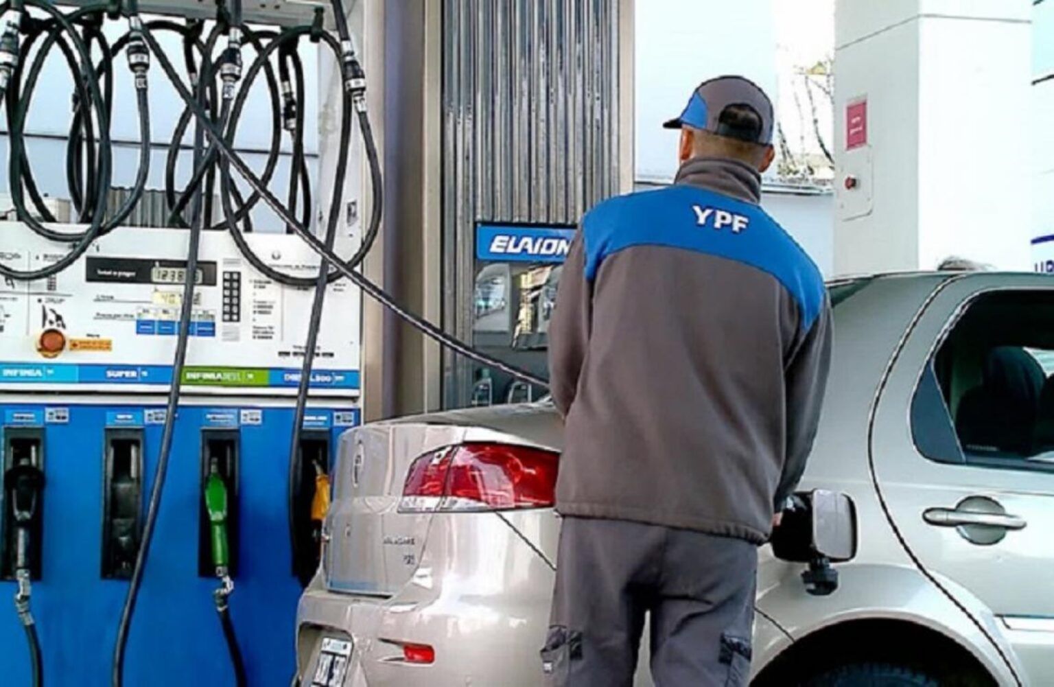 Ypf ofrece trabajo en buenos aires y córdoba: cómo postularse 1 Aumento combustibles nafta gasoil ypf