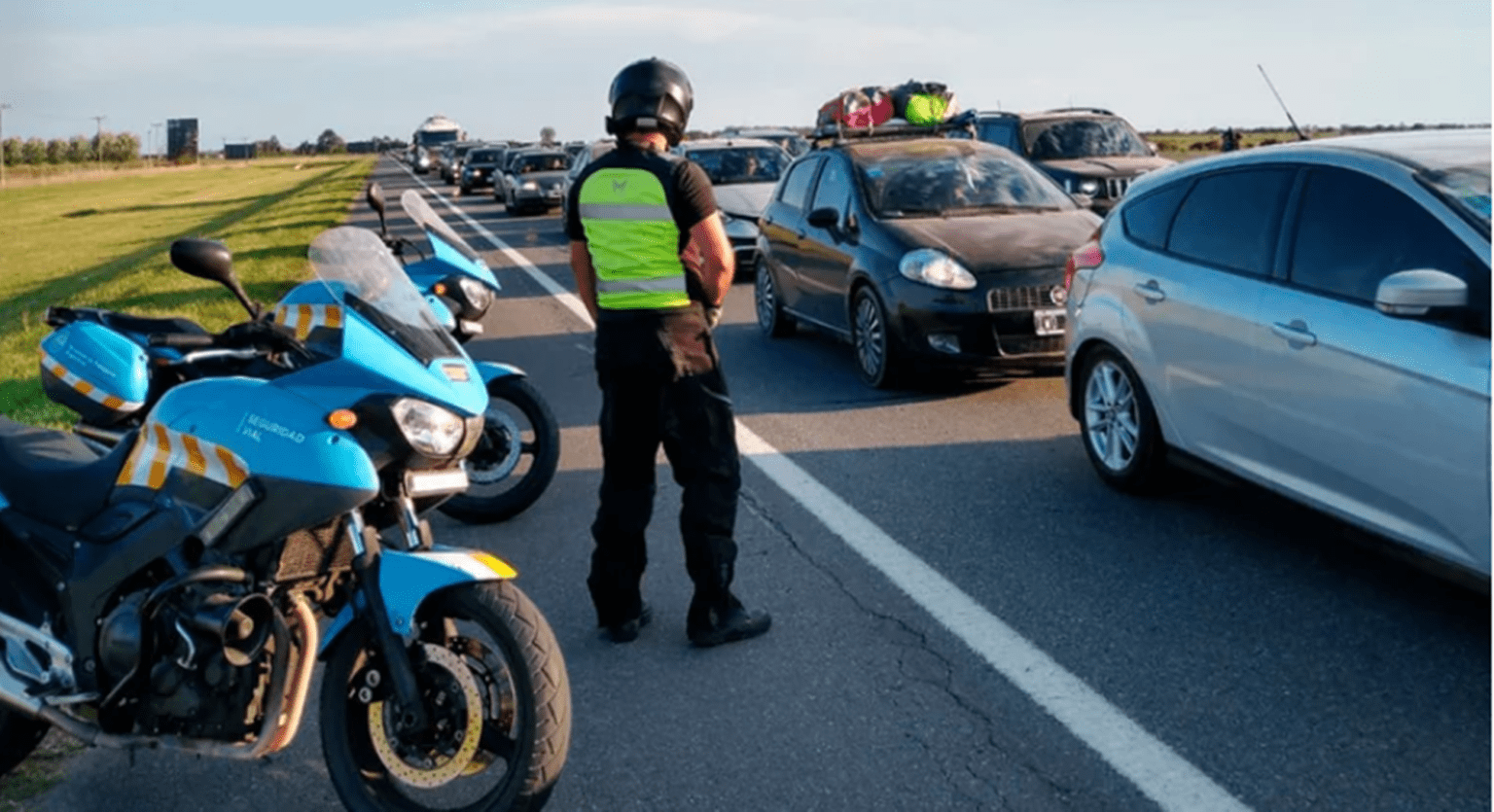 Controlarán a los Controlarán a los