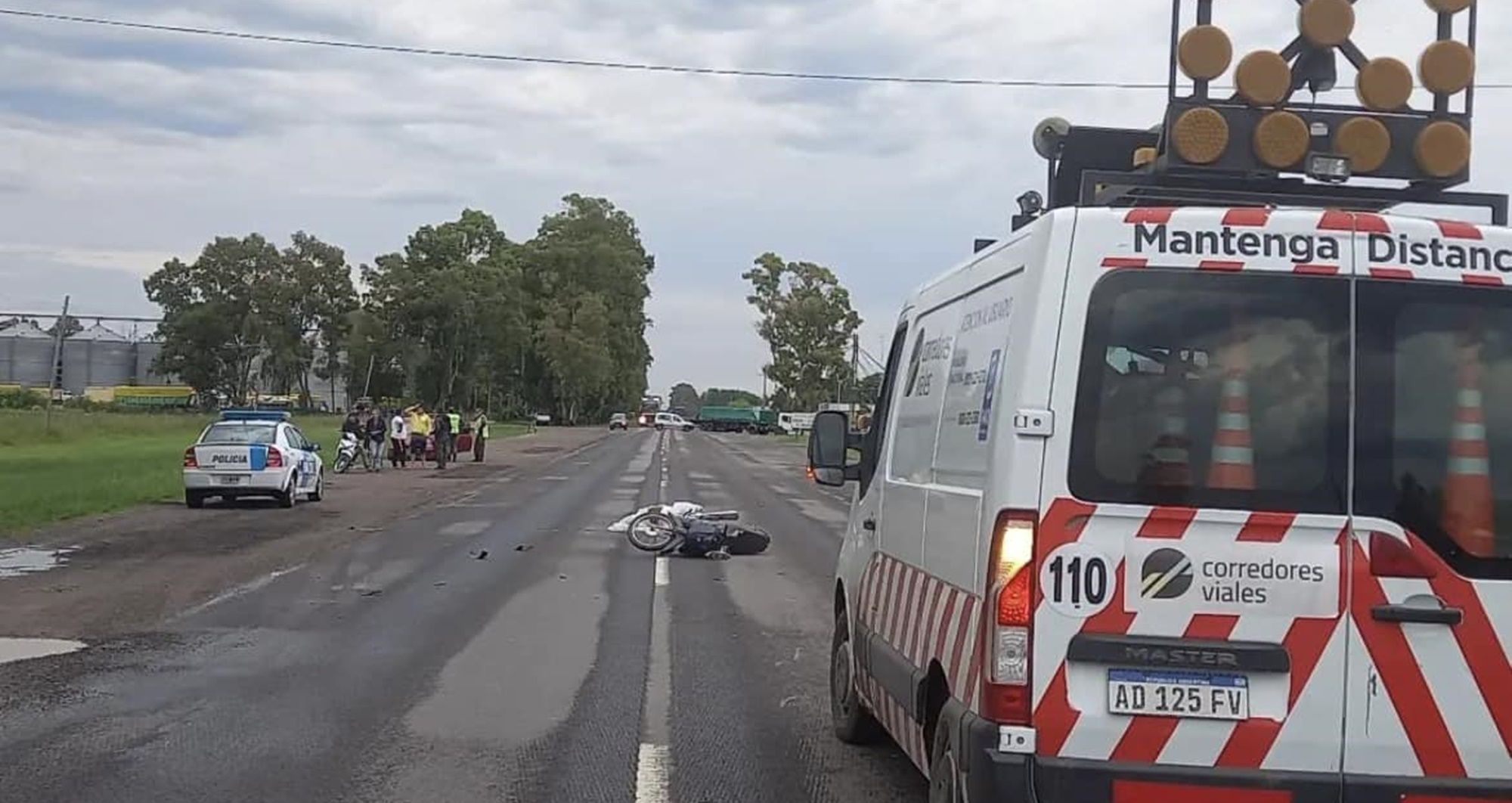 Trágico accidente en la ruta 3: un muerto tras chocar un auto y una moto
