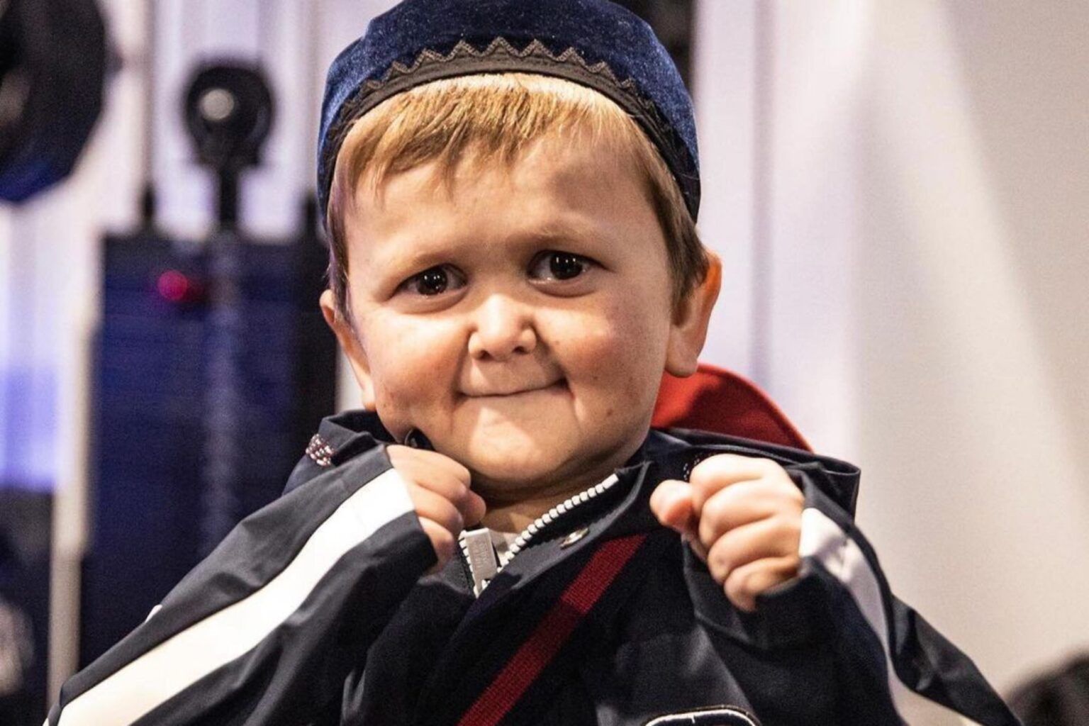 ¿qué enfermedad tiene hasbulla? El joven ruso que se presentará en argentina