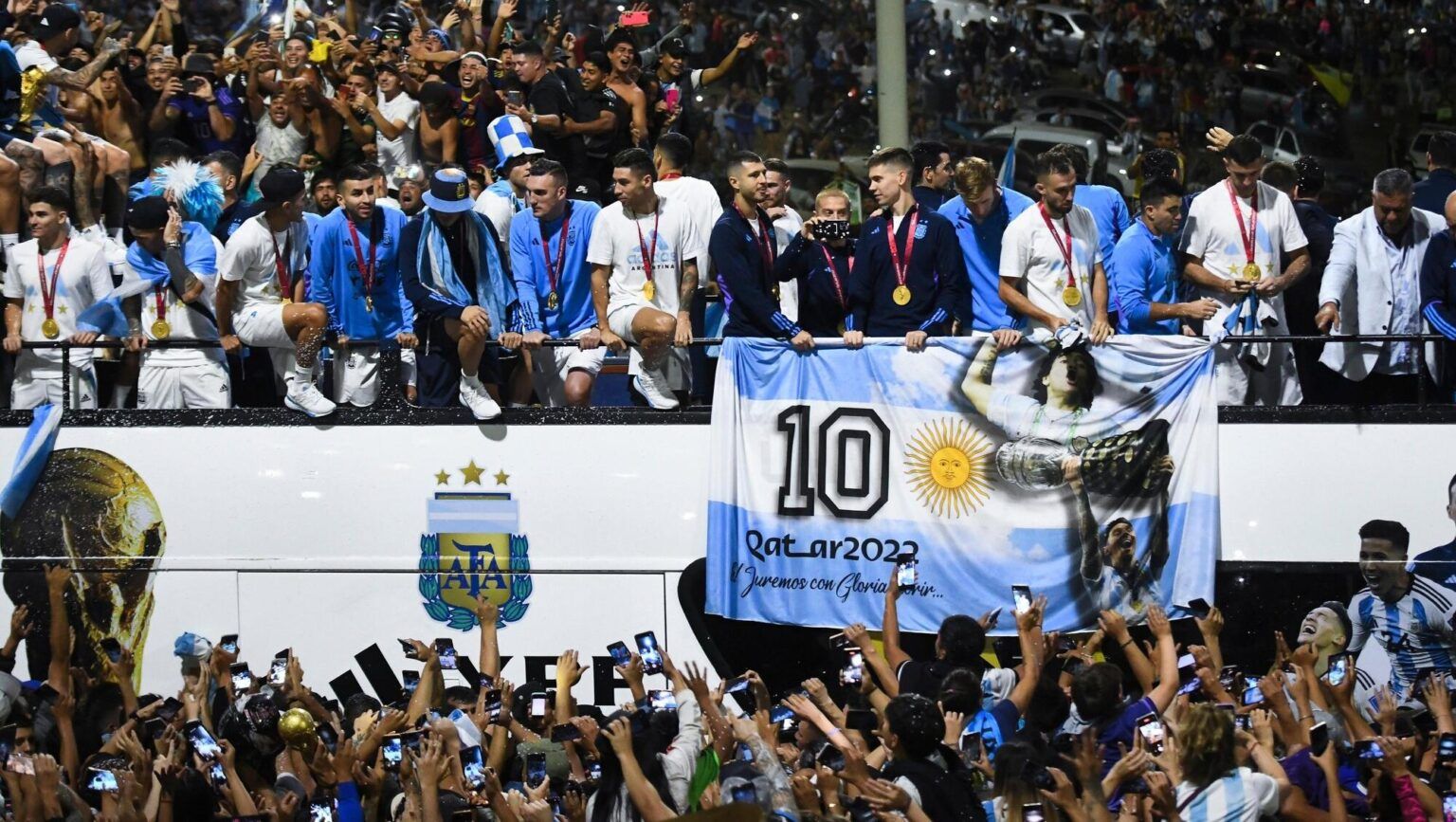 Micro selección argentina festejo