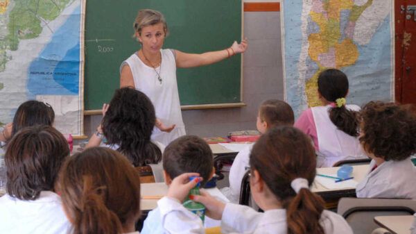 docentes-nuevo-aumento-educacion