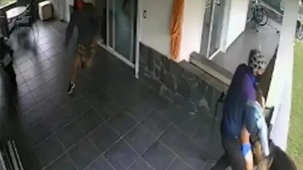 Padre enfrenta a los secuestradores de su hijo
