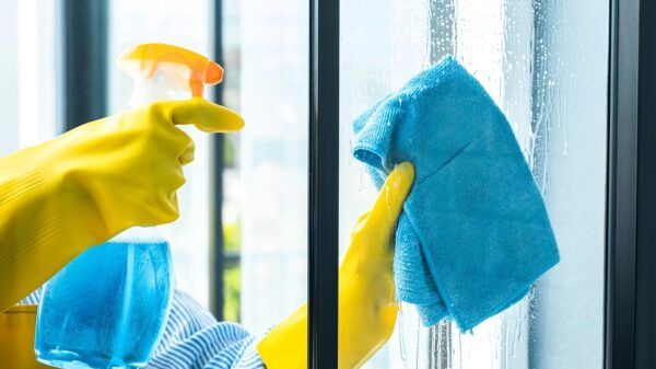 Cómo limpiar vidrios en casa