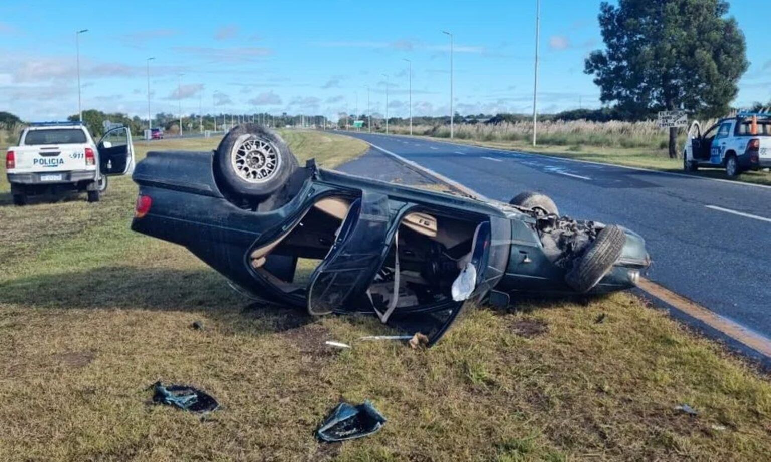 Accidente en ruta 74: tremendo vuelco de un auto cerca de general madariaga