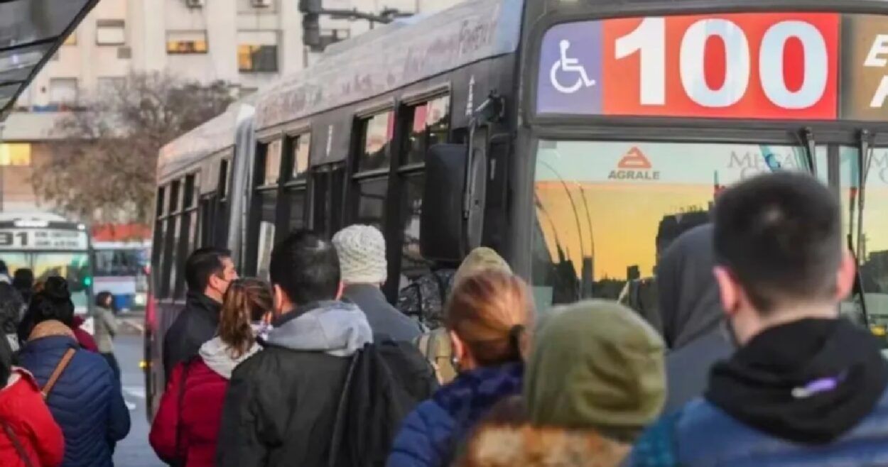 Provincia: a partir del 1 de febrero aumentan colectivos y trenes ¿cómo es el nuevo cuadro tarifario?