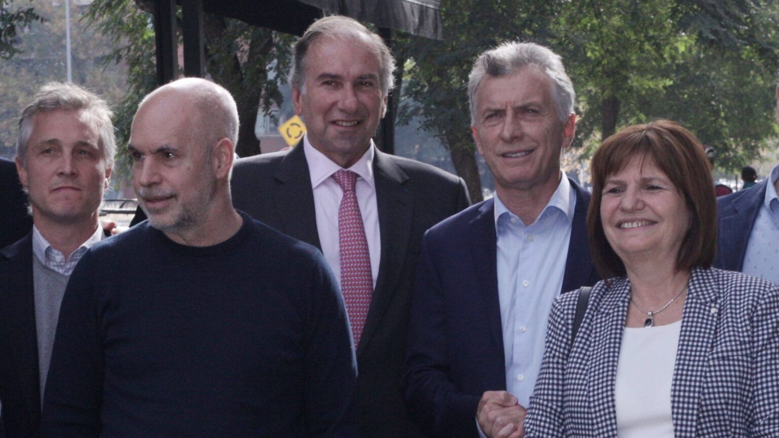 Interna pro: larreta, bullrich y macri juntos en la previa a las paso