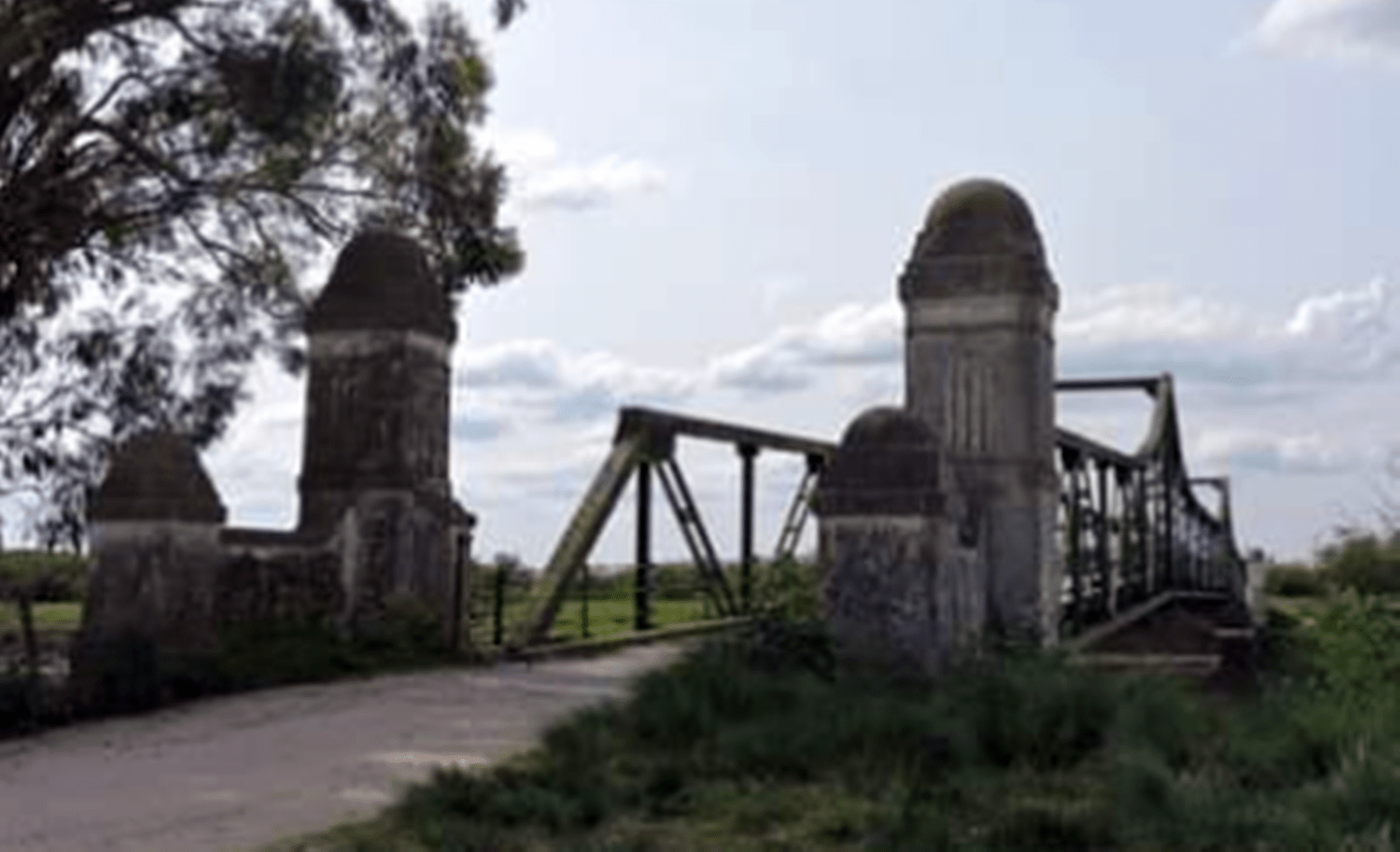 Castelli: encuentran sin vida a un pescador a orillas del canal 15
