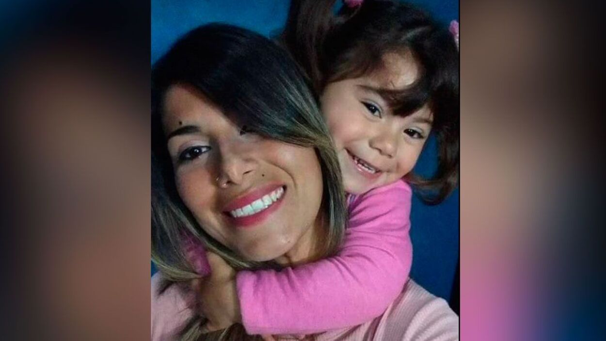Jimena Navarro y su hija