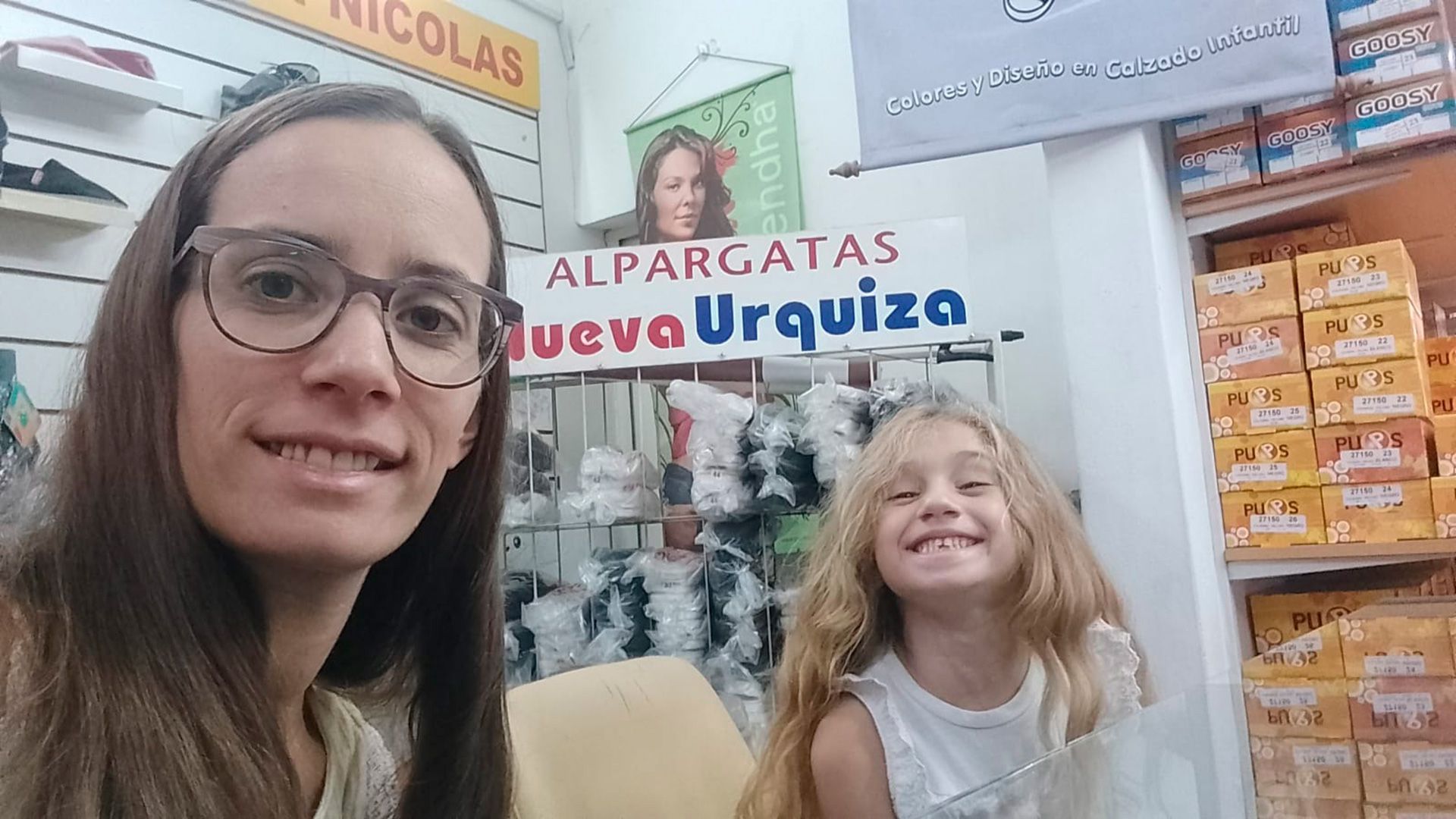 Laura Staber, comerciante que regaló 1000 pares de zapatillas