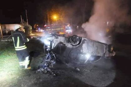 General belgrano: conducía borracho, volcó y se incendió íntegramente el auto