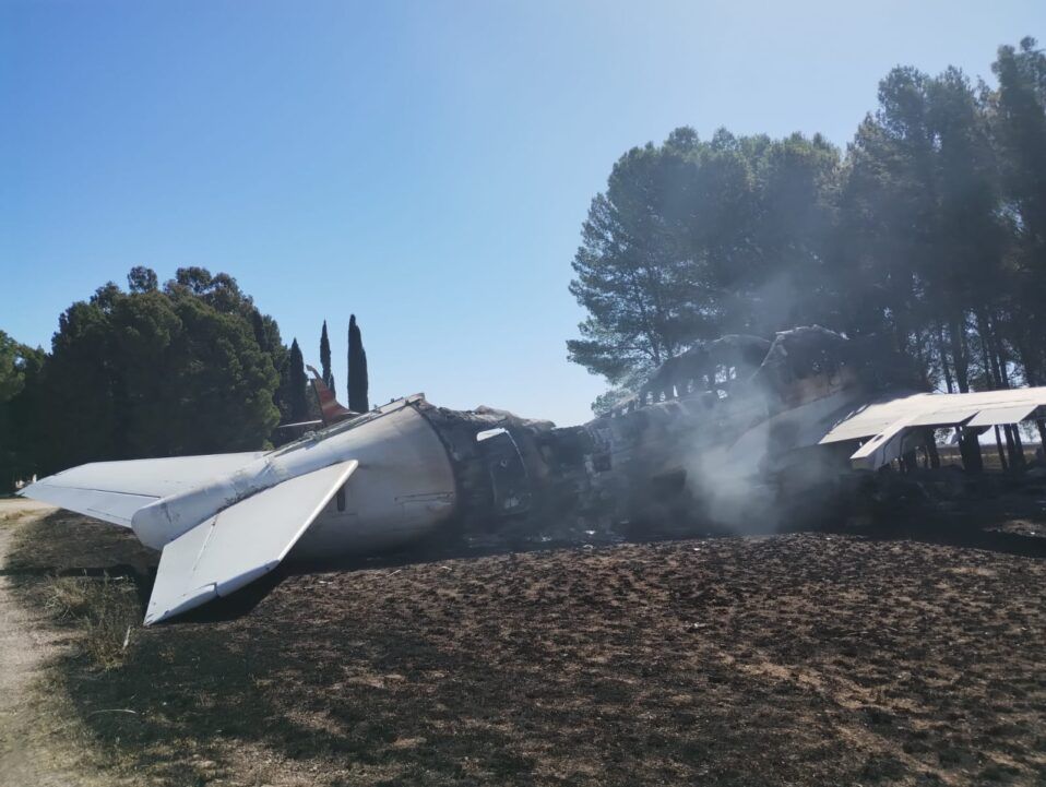 Tremendo incendio en una base aeronaval afectó dos aviones