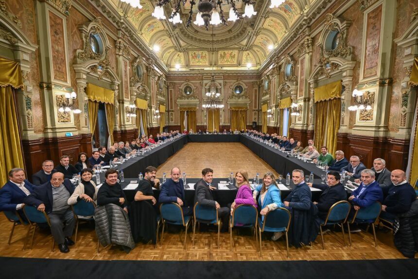 Kicillof vuelve a convocar a los intendentes por la crisis económica y el recorte de fondos