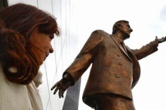 Estatua Néstor Kirchner