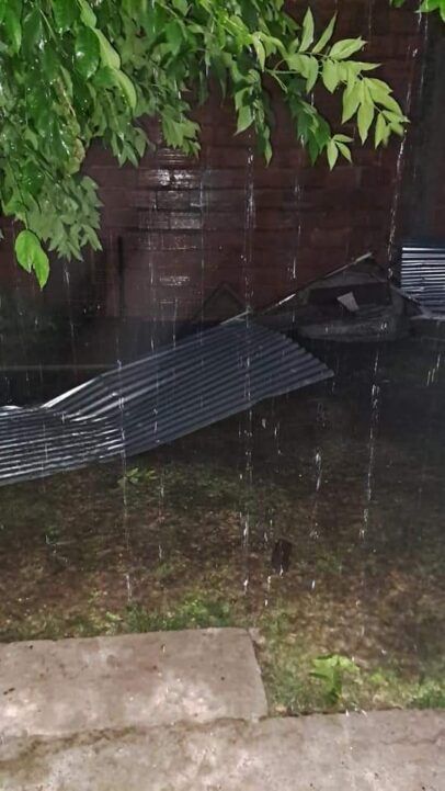 Fuerte temporal azotó a rauch: importantes daños materiales y caos en la población 3 Fuerte temporal azotó a rauch: importantes daños materiales y caos en la población