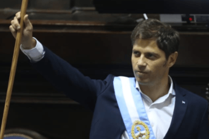 Cómo es el bastón de mando que kicillof portará para asumir su nuevo mandato