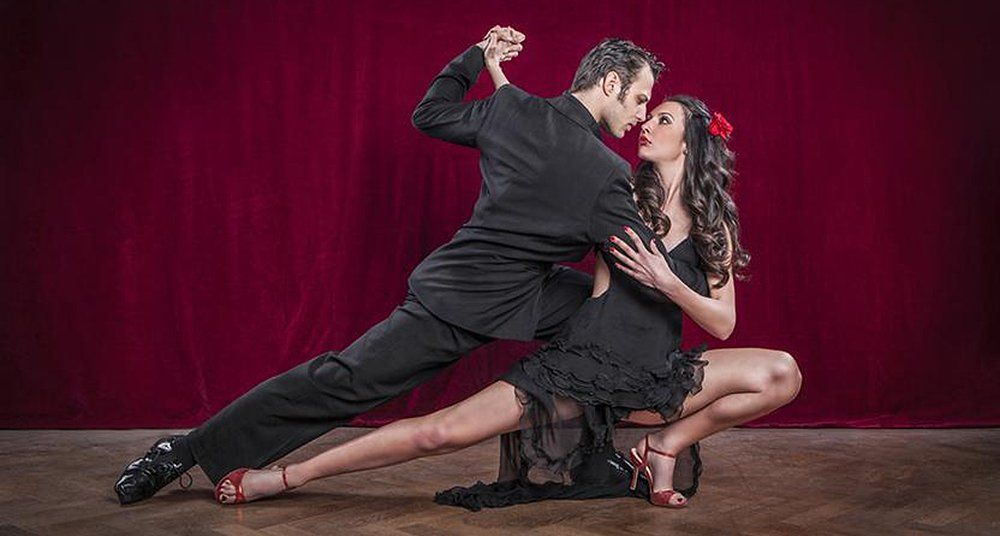¿por qué se celebra hoy el día del tango en argentina?
