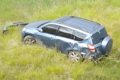 Accidente en ruta 41: 2 mujeres heridas al volcar su camioneta entre pila y castelli