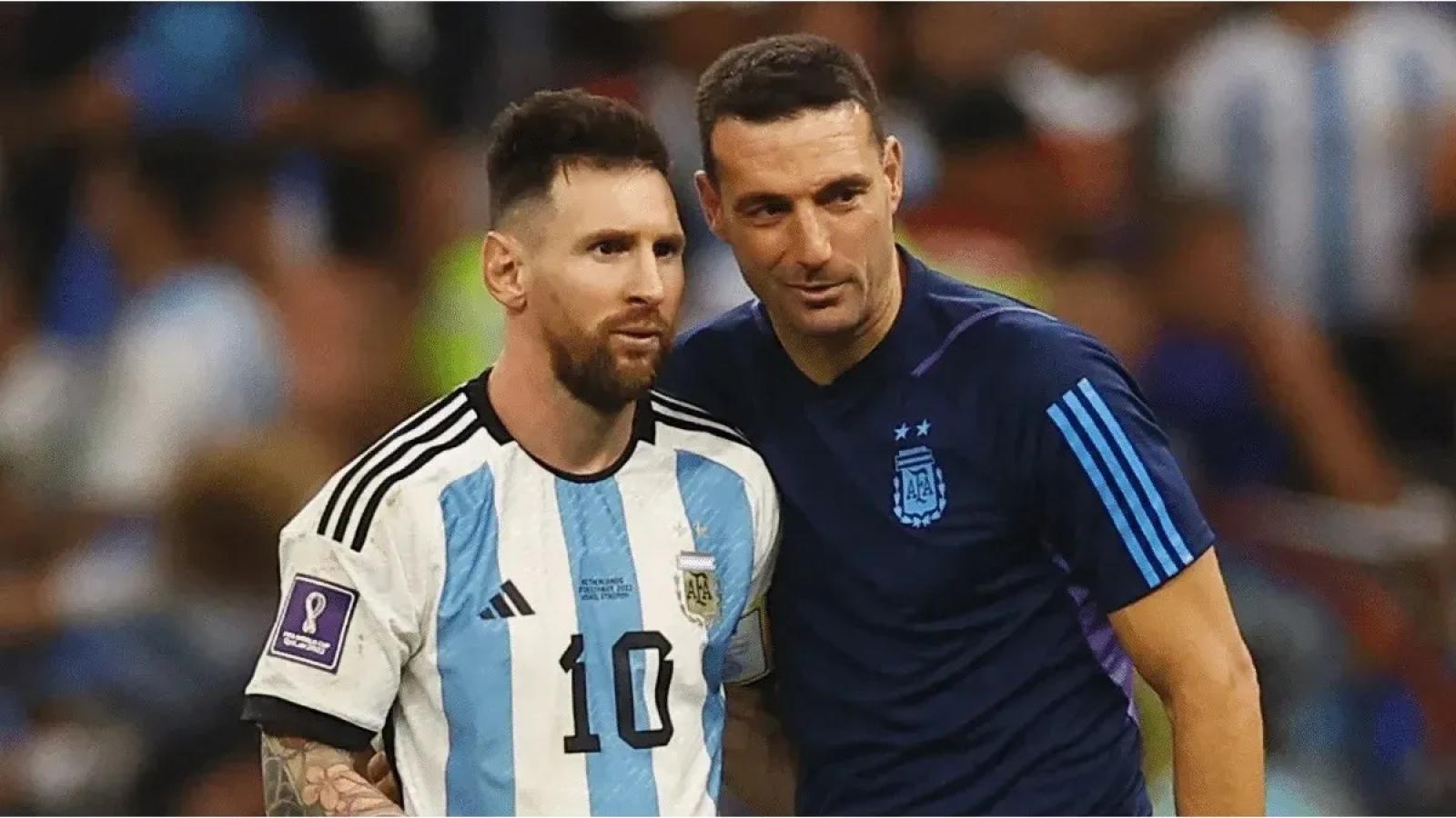 Lionel Scaloni y Leo Messi