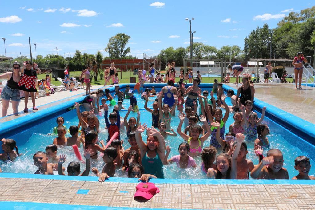 Castelli: el ministro sileoni junto a echarren inspeccionó la construcción de la escuela secundaria