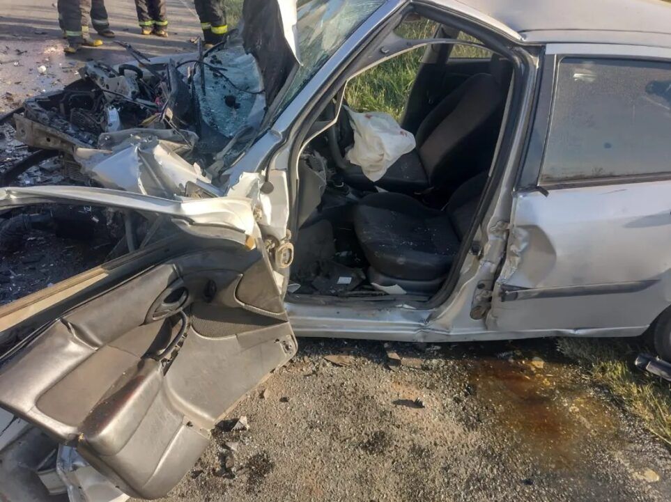 Tremendo accidente en ruta 41: dos autos chocaron frontalmente cerca de general belgrano