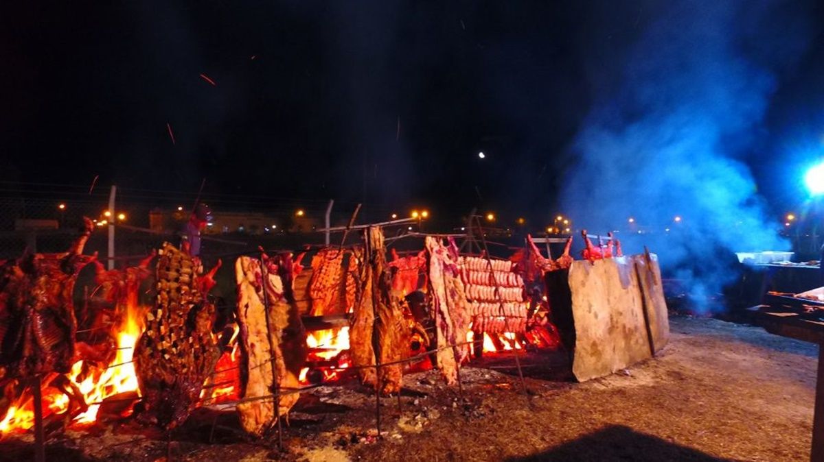 Comienza la fiesta del costillar en vivoratá: tres días de tradición y música en vivo 1 Comienza la fiesta del costillar en vivoratá: tres días de tradición y música en vivo