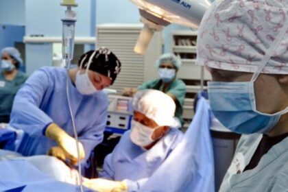 Realizan una compleja cirugía maxilofacial a un niño chaqueño en un hospital público bonaerense