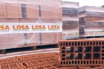 Cierra una reconocida fábrica de ladrillos y deja a más de 60 trabajadores en la calle