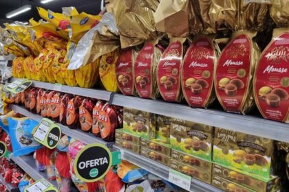 Un supermercado se niega a vender huevos de pascua por los 