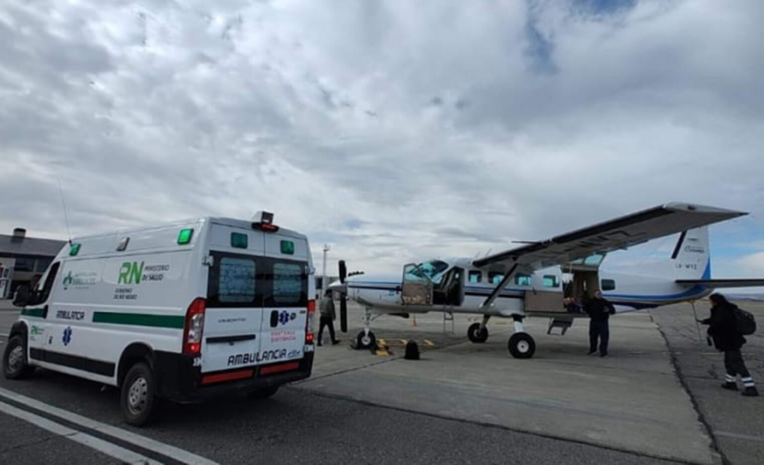 Derivan vía aérea a una nena de 4 años desde bariloche a la plata