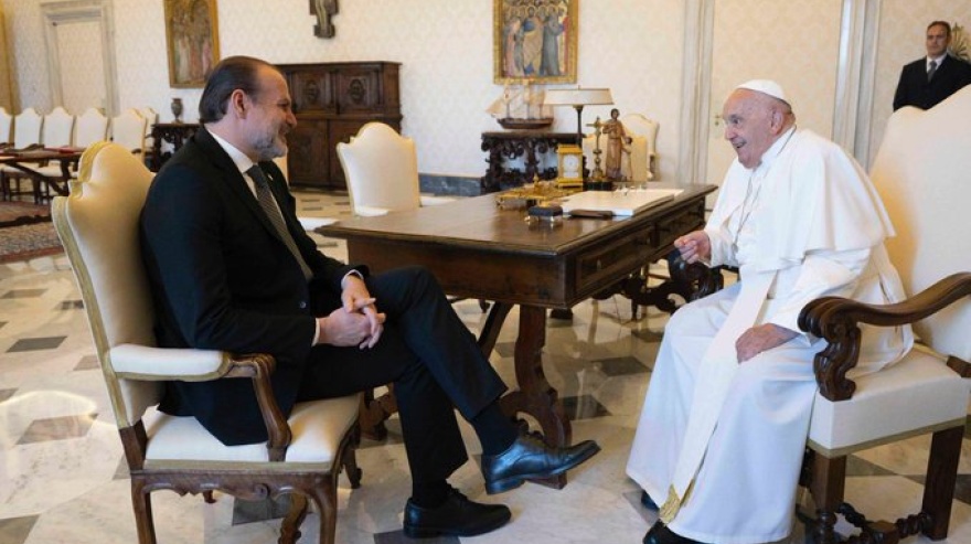 Un intendente bonaerense fue recibido por el papa francisco