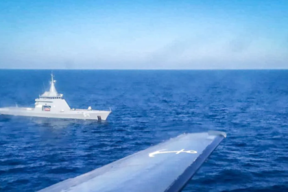 Continúa la búsqueda de dos tripulantes de una lancha hundida en mar del plata