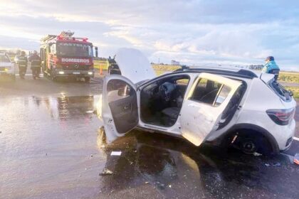 Accidente en ruta 2: dos heridos al volcar un auto entre castelli y dolores