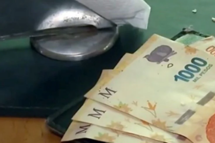 El gobierno quiere imponer la propina obligatoria en bares y restaurantes