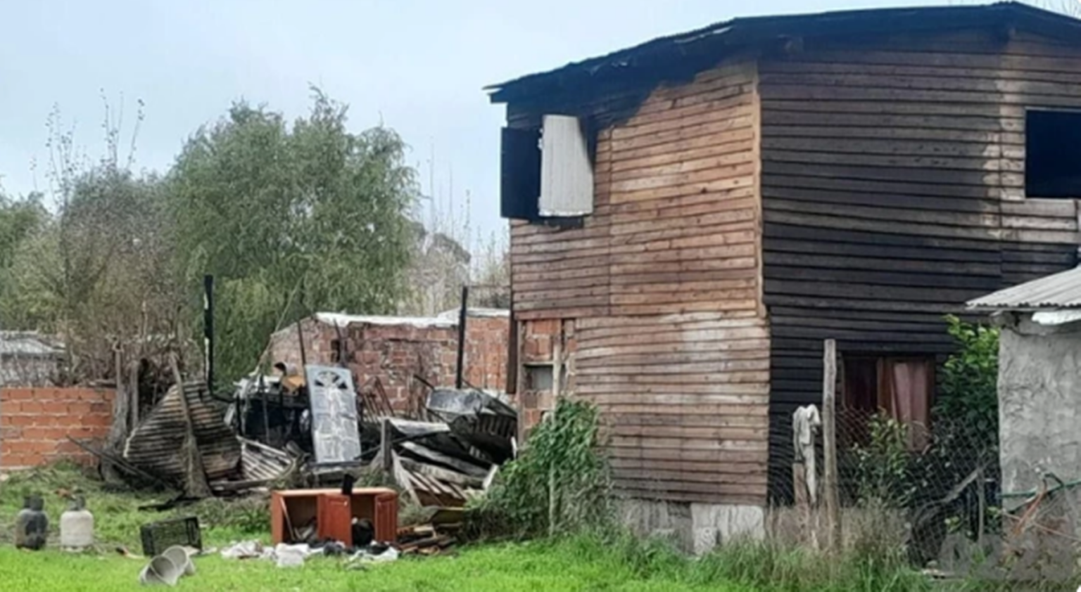 Casa incendiada mdq