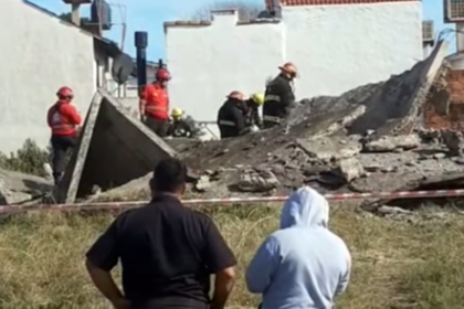 derrumbe en mar del tuyu