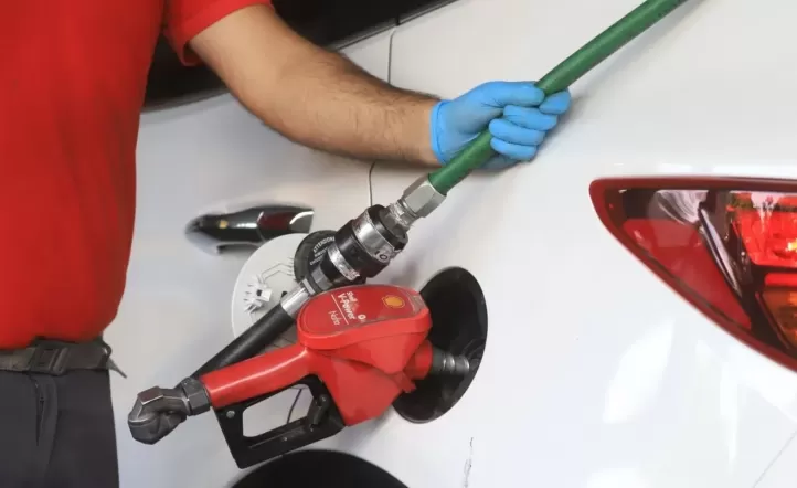 Aumento de nafta y gasoil en Argentina: las petroleras reaccionan al conflicto en Medio Oriente