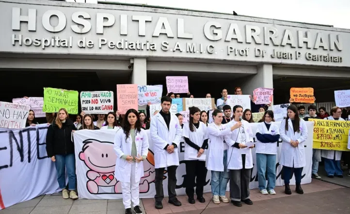 Trabajadores del Hospital Garrahan inician paro y festival por mejoras salariales y defensa del hospital