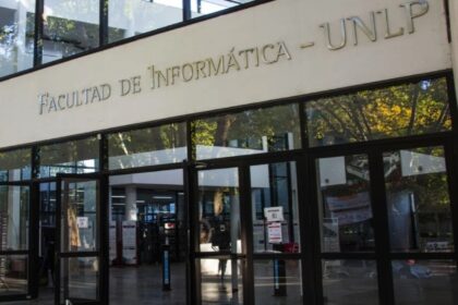 Estudiantes de la UNLP alertan sobre bochazo masivo en primera instancia de examen