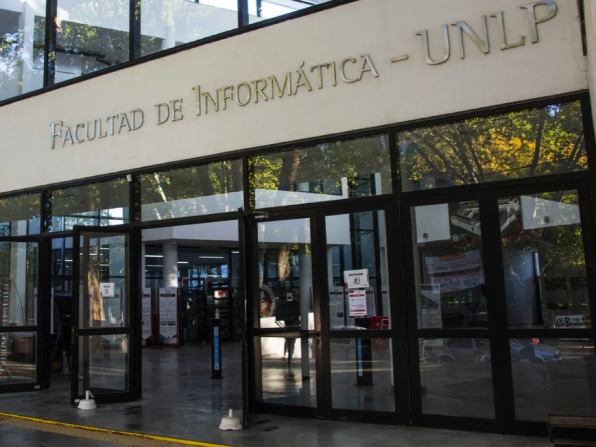 Estudiantes de la UNLP alertan sobre bochazo masivo en primera instancia de examen