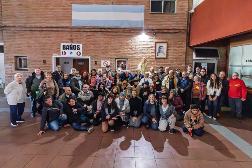 Entro en Mar de Ajó la Imagen de la Virgen de Fátima en un Emotivo Acto Comunitario