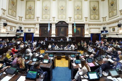 Cámara de Diputados de B.A. suspendió debate sobre reelecciones indefinidas y se complica