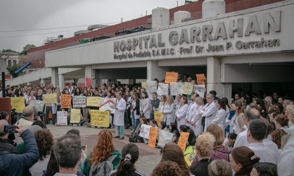 Trabajadores del Garrahan inician paro de 48 horas y movilización al Congreso